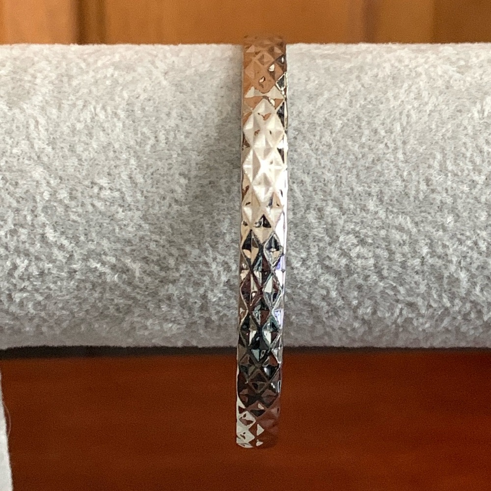 Silver tone textured bangle - Picture 2 of 3